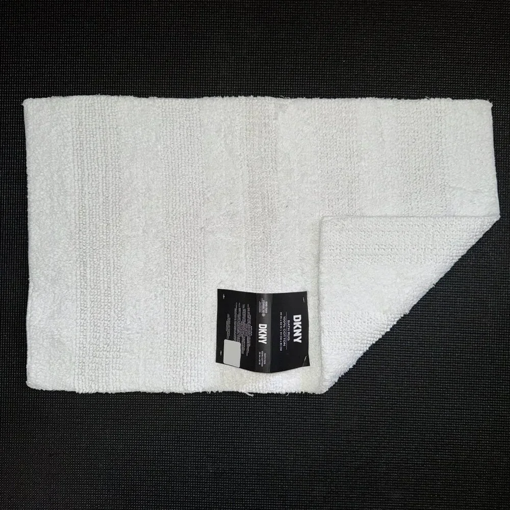 DKNY 20 x 32 White Bath Rug Mat Reversible COTTON Striped Knit Reversible